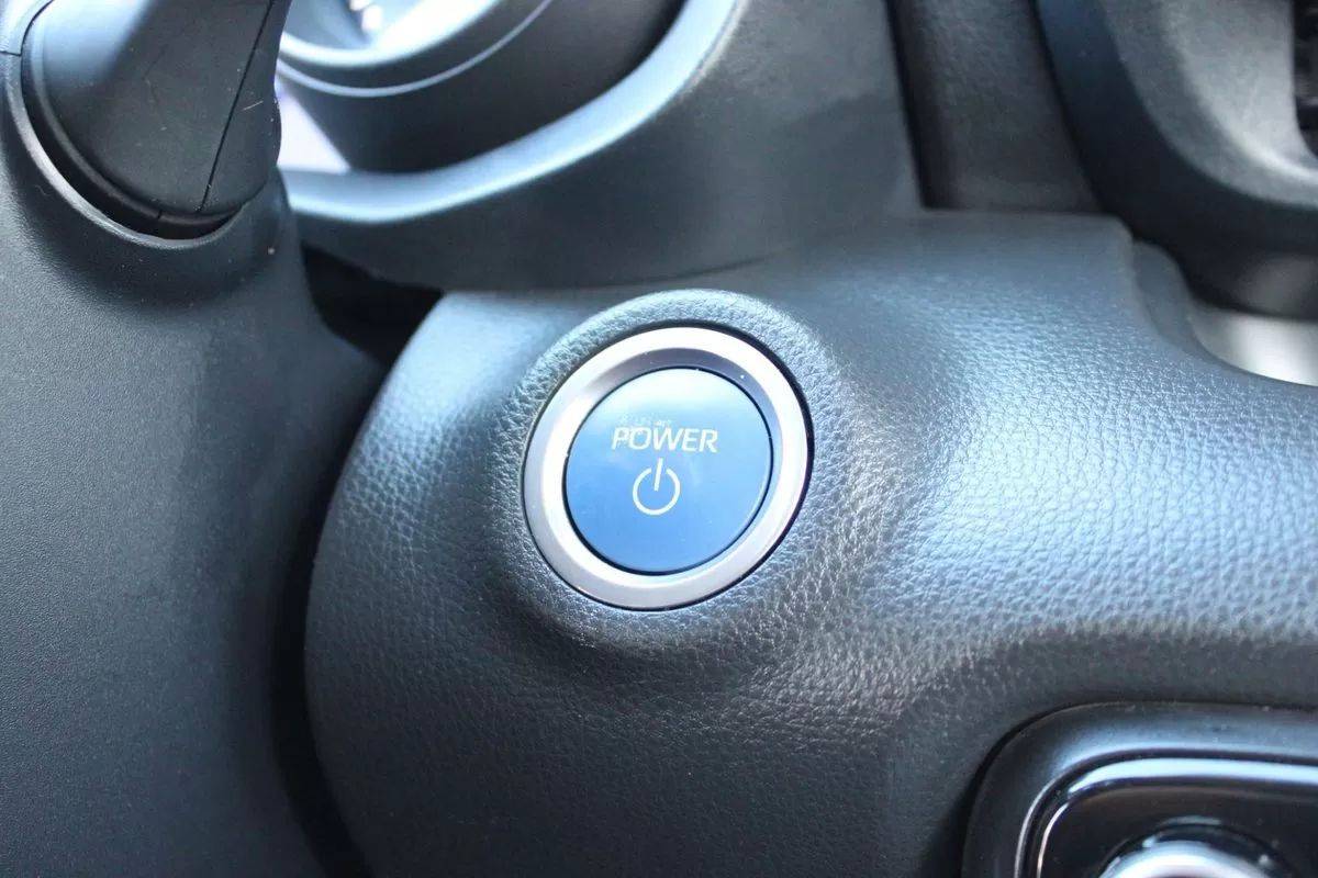 toyota-yaris-2021-gasolina-1497cc