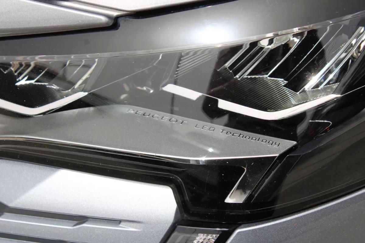 peugeot-3008-2021-diesel-1499cc