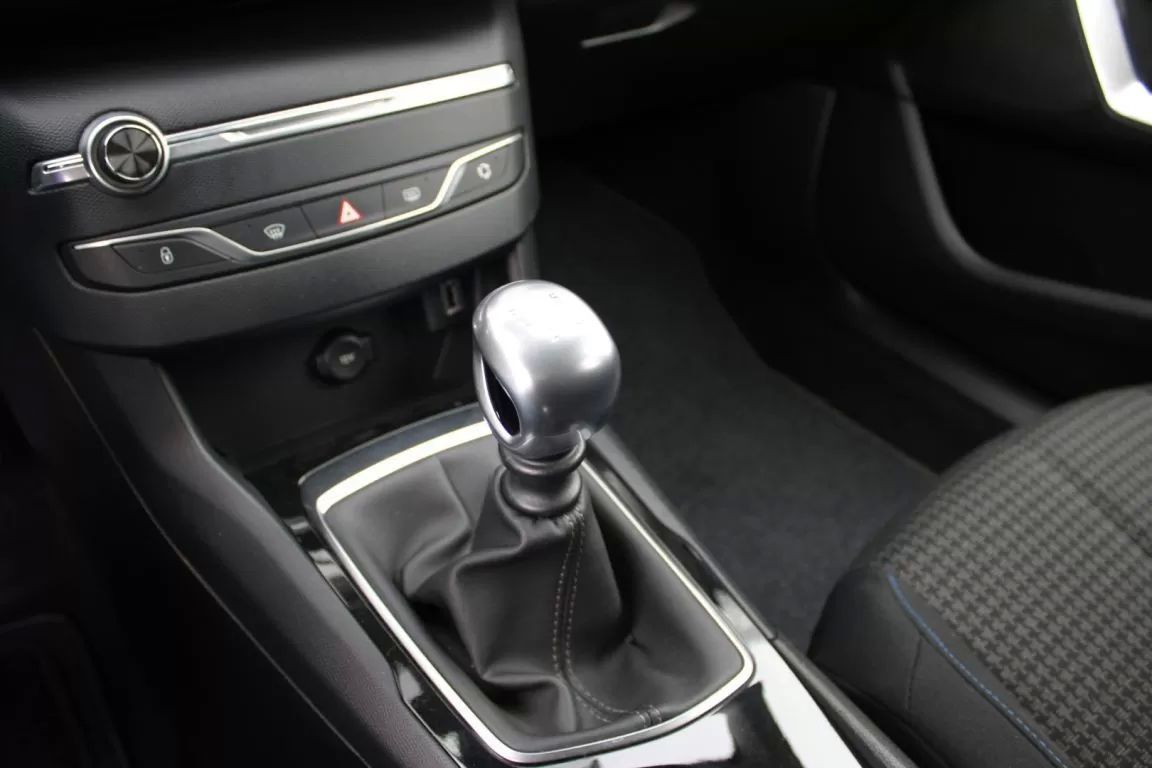 peugeot-308-sw-2019-diesel-1499cc