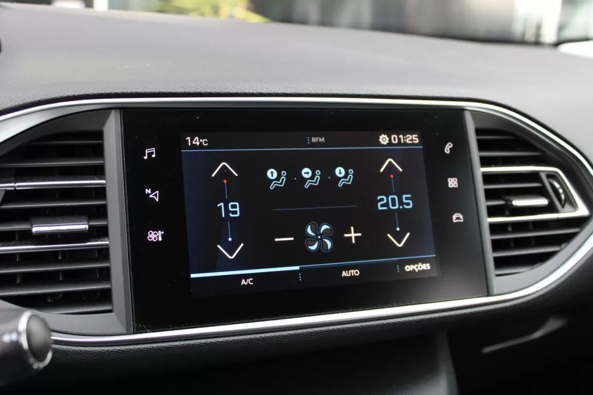 peugeot-308-sw-2019-diesel-1499cc