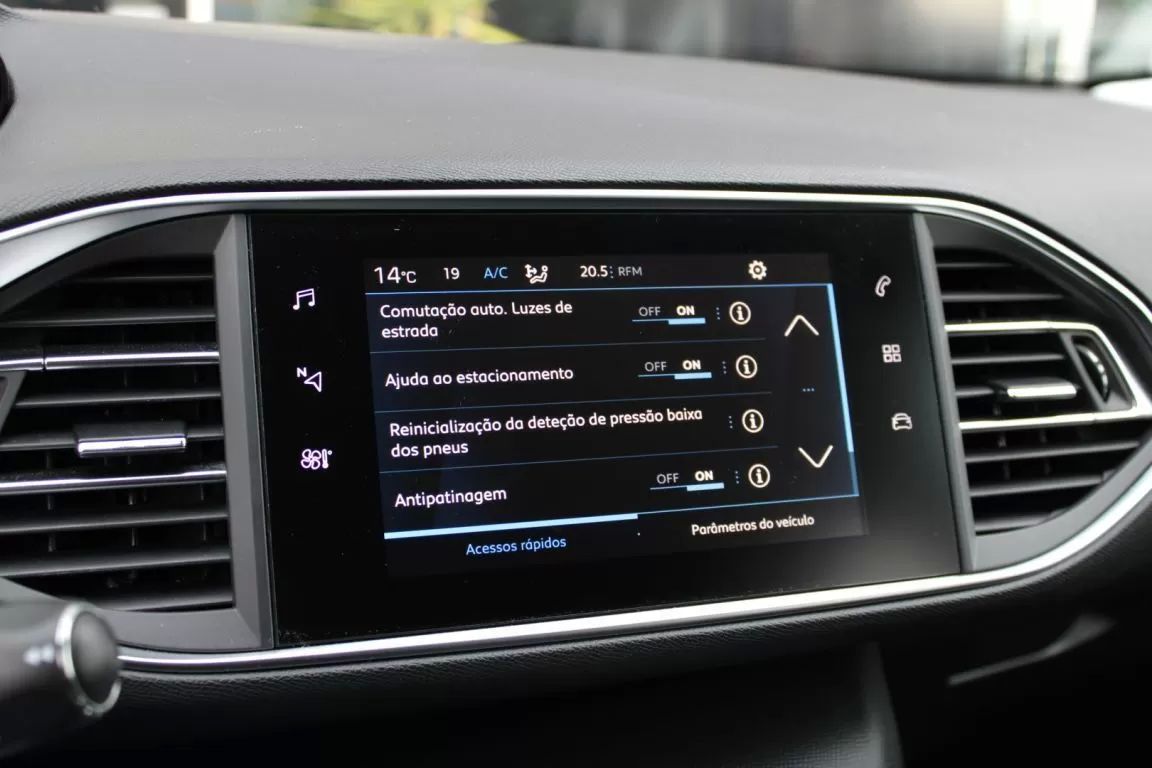 peugeot-308-sw-2019-diesel-1499cc