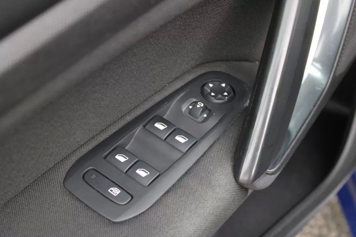peugeot-308-sw-2019-diesel-1499cc