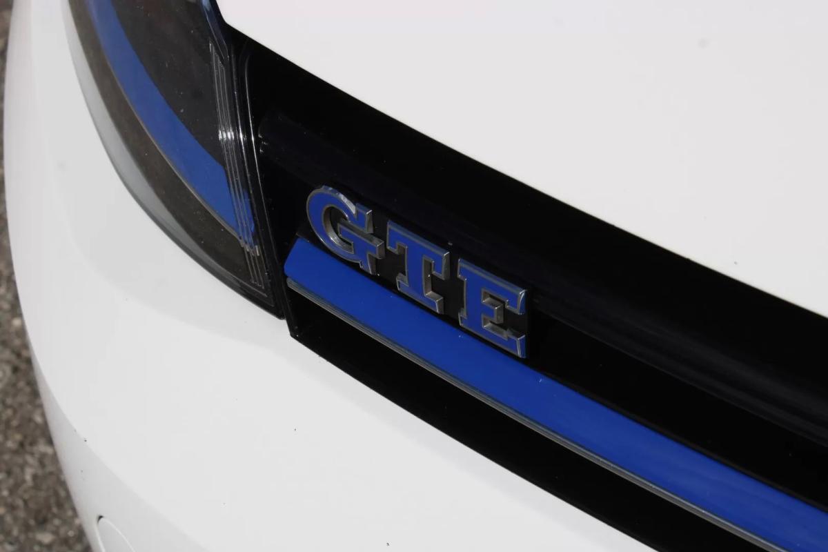volkswagen-golf-2015-hibrido-1395cc