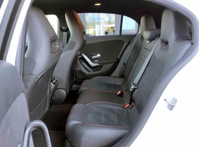 mercedes-benz-classe-a-2020-hibrido-1332cc