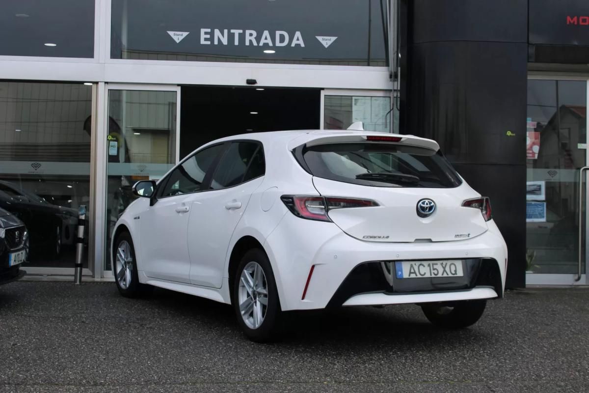 toyota-corolla-2020-hibrido-a-gasolina-1798cc