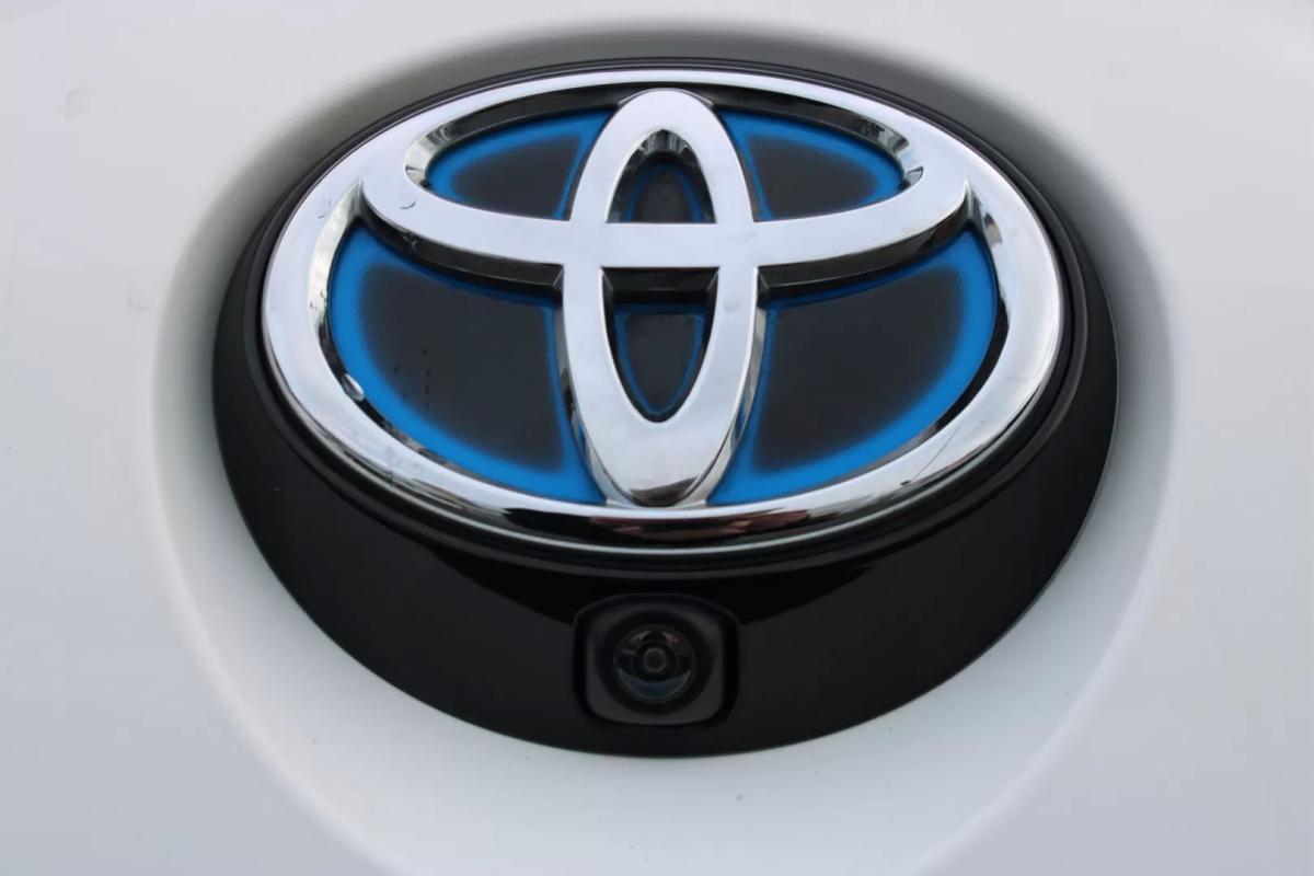 toyota-corolla-2020-hibrido-a-gasolina-1798cc