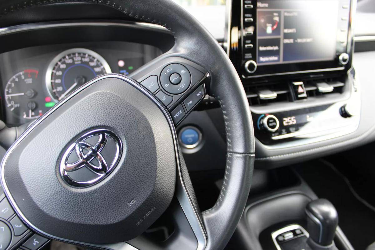 toyota-corolla-2020-hibrido-a-gasolina-1798cc