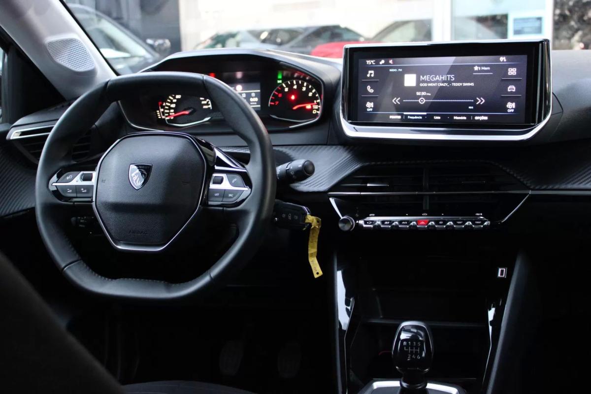 peugeot-208-2024-gasolina-1199cc