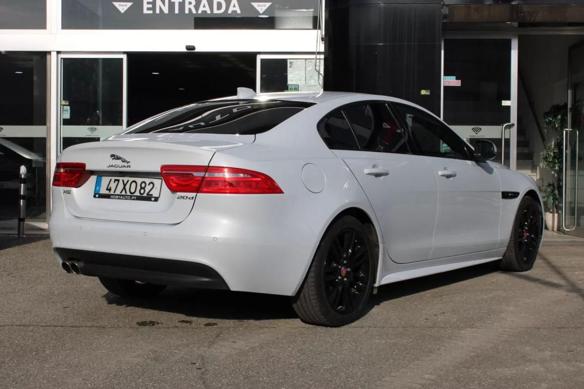 jaguar-xe-2018-diesel-1999cc