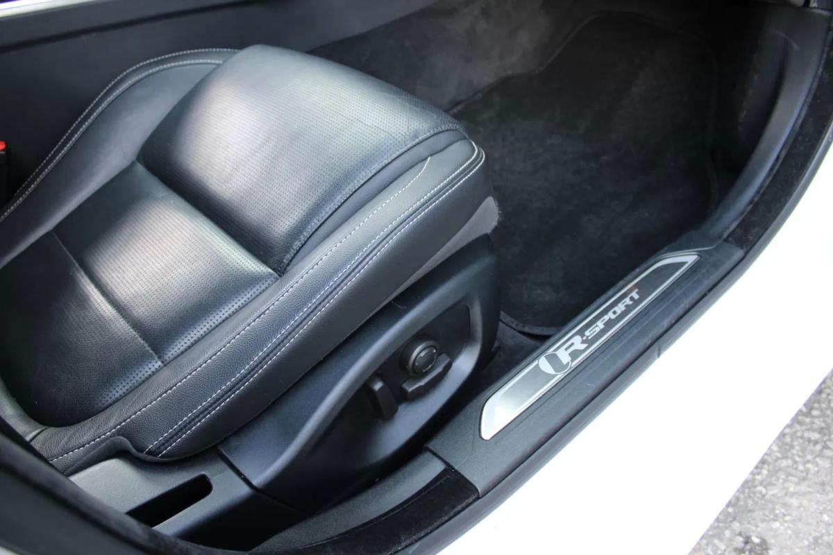 jaguar-xe-2018-diesel-1999cc