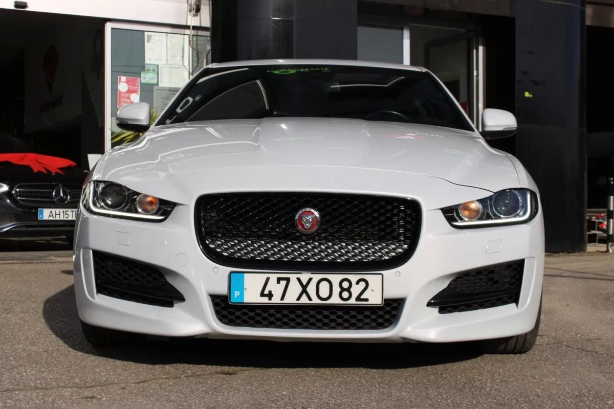 jaguar-xe-2018-diesel-1999cc