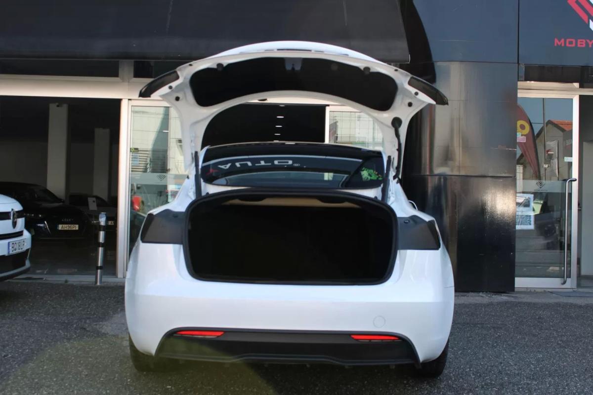 tesla-model-3-2023-eletrico-200cc