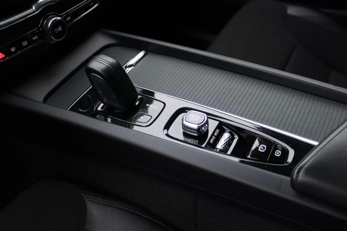 volvo-xc60-2021-hibrido-1969cc
