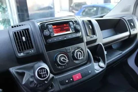 citroen-jumper-2023-diesel-2179cc