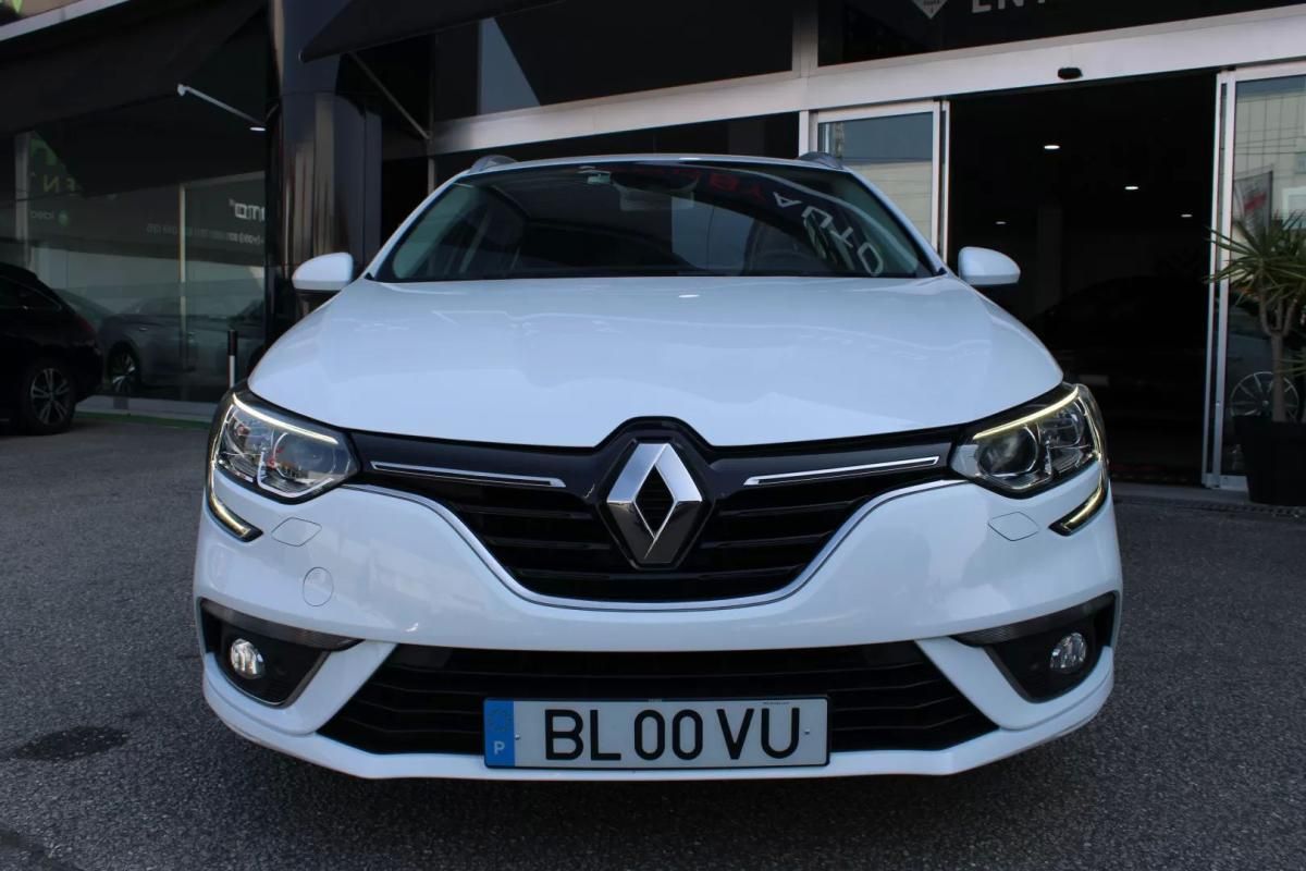renault-megane-sport-tourer-2019-diesel-1461cc