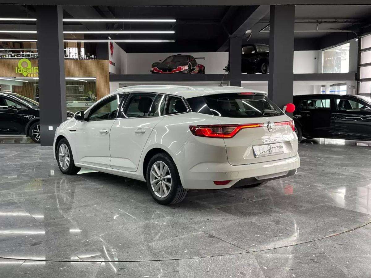 renault-megane-sport-tourer-2019-diesel-1461cc