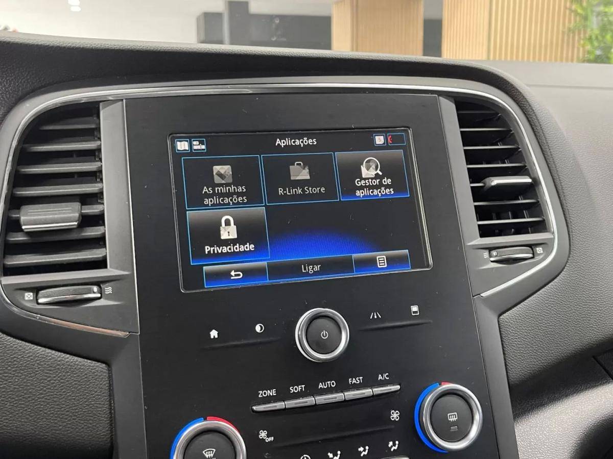 renault-megane-sport-tourer-2019-diesel-1461cc