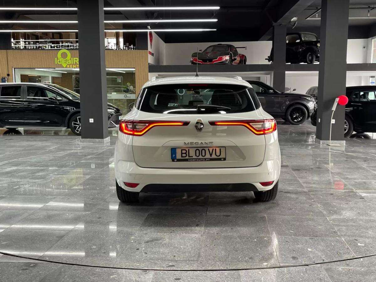 renault-megane-sport-tourer-2019-diesel-1461cc