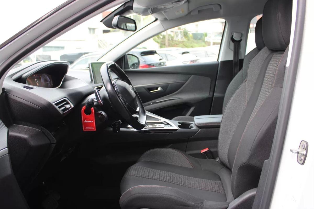 peugeot-5008-2019-diesel-1499cc