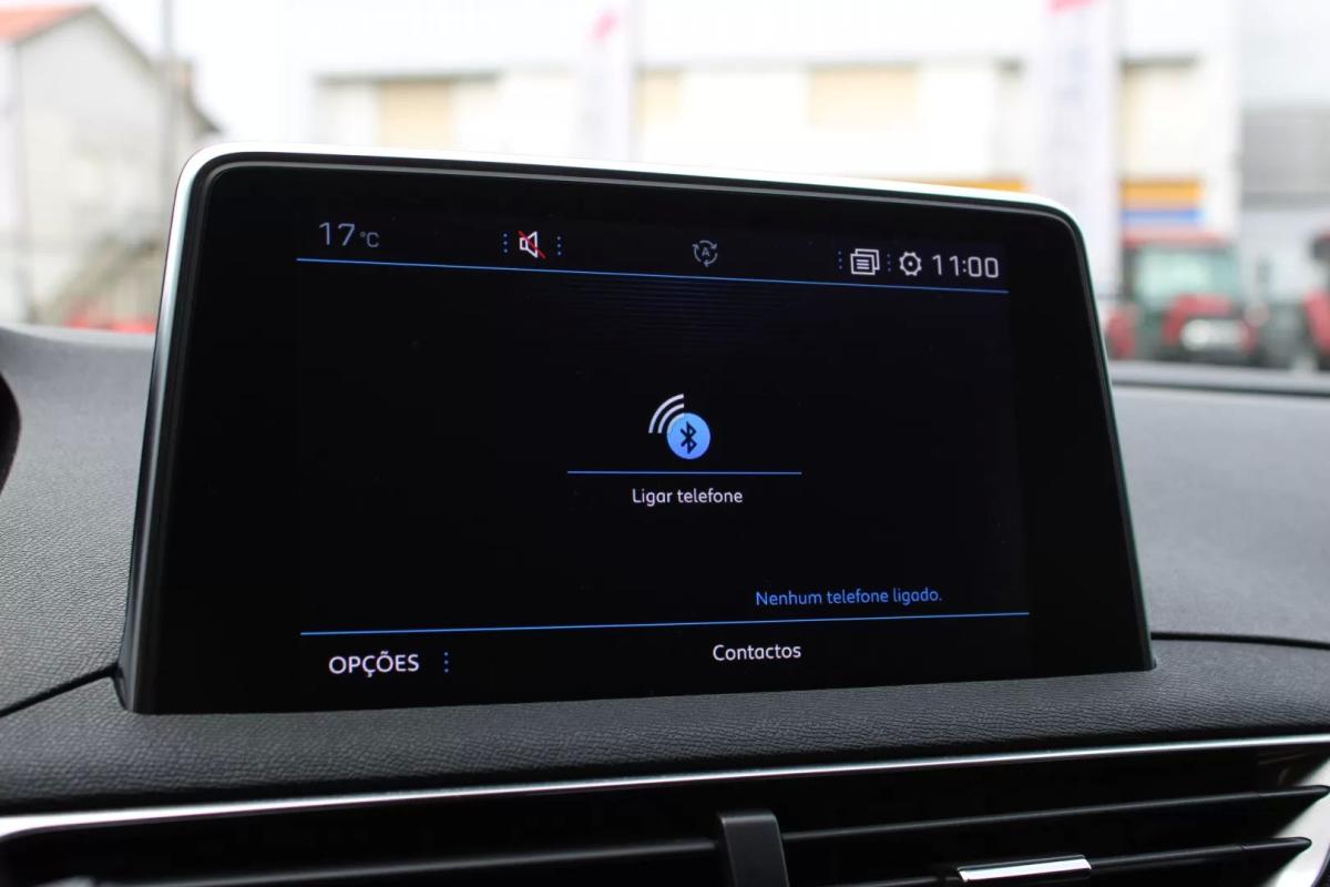 peugeot-5008-2019-diesel-1499cc