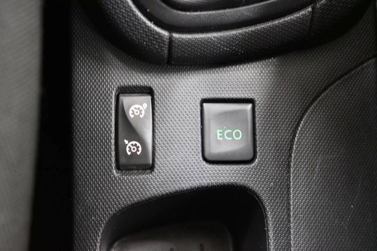 renault-clio-2015-gasolina-898cc