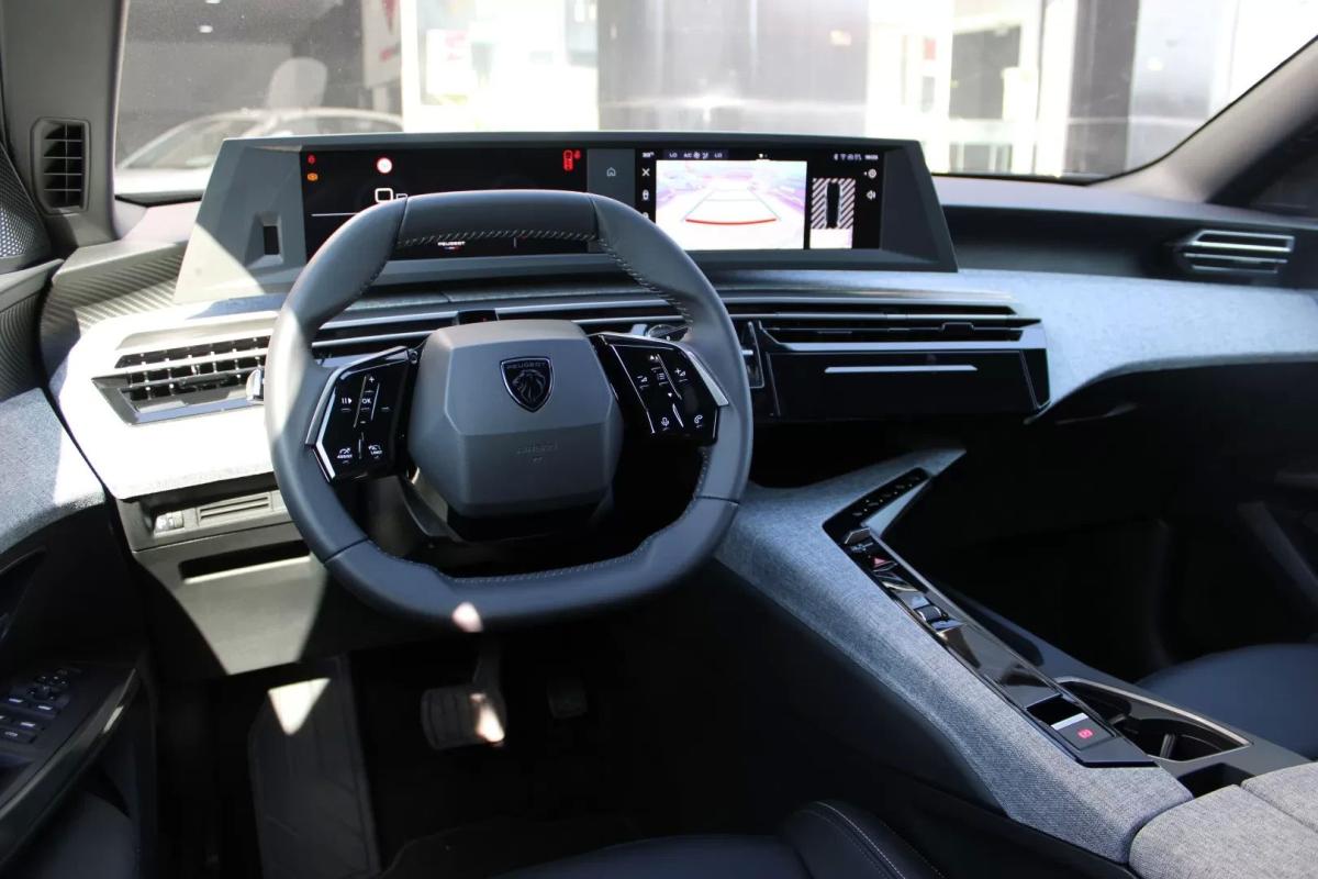 peugeot-5008-2026-hibrido-a-gasolina-1199cc
