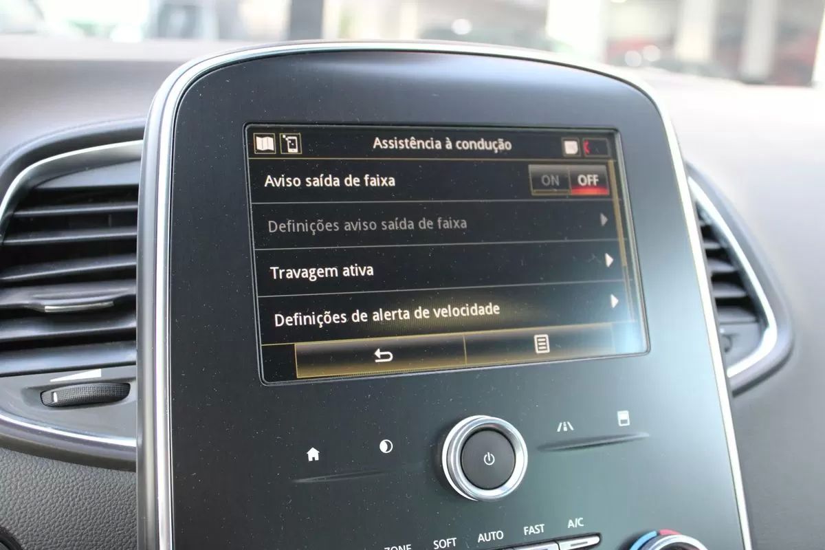renault-scenic-2019-gasolina-1332cc