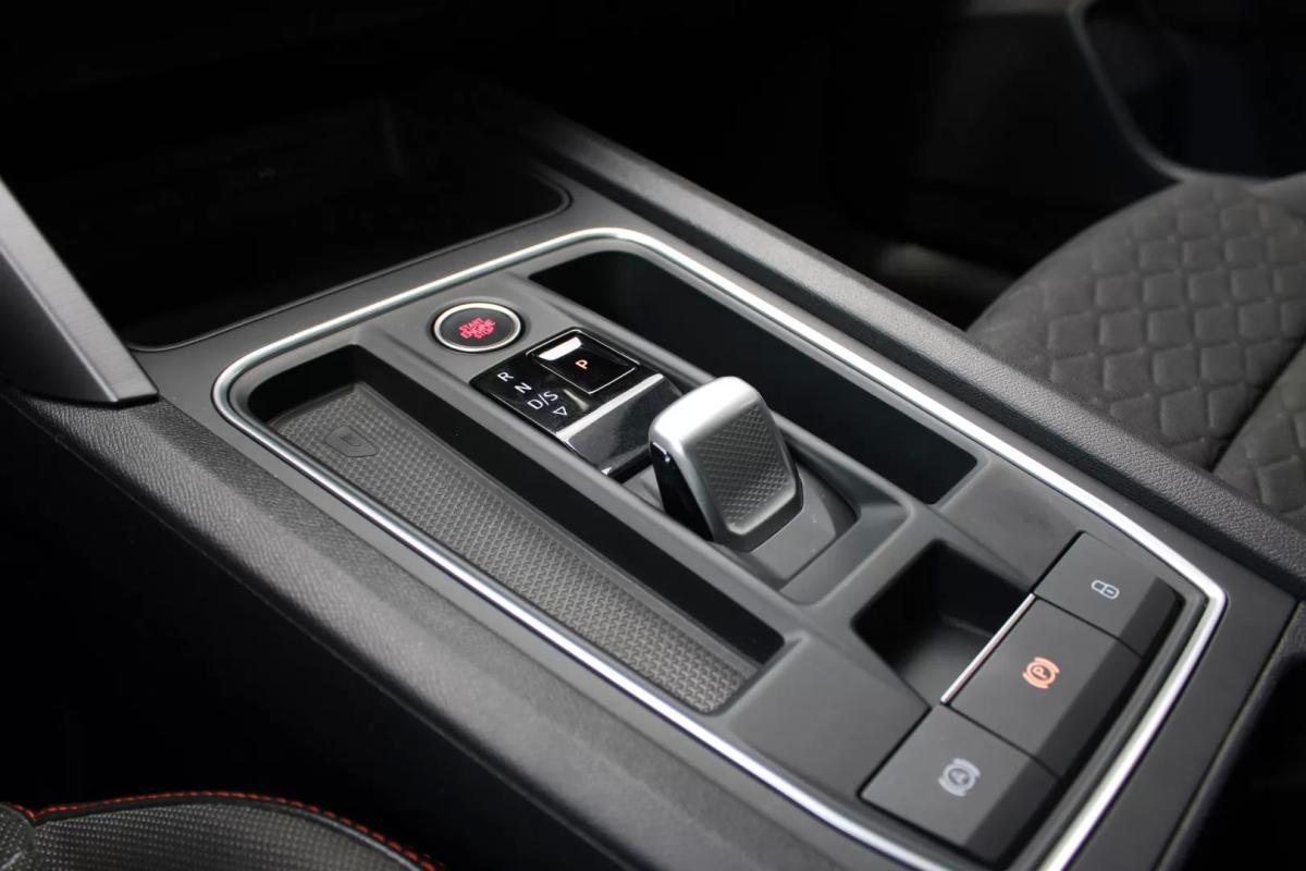 seat-leon-st-2021-hibrido-1395cc