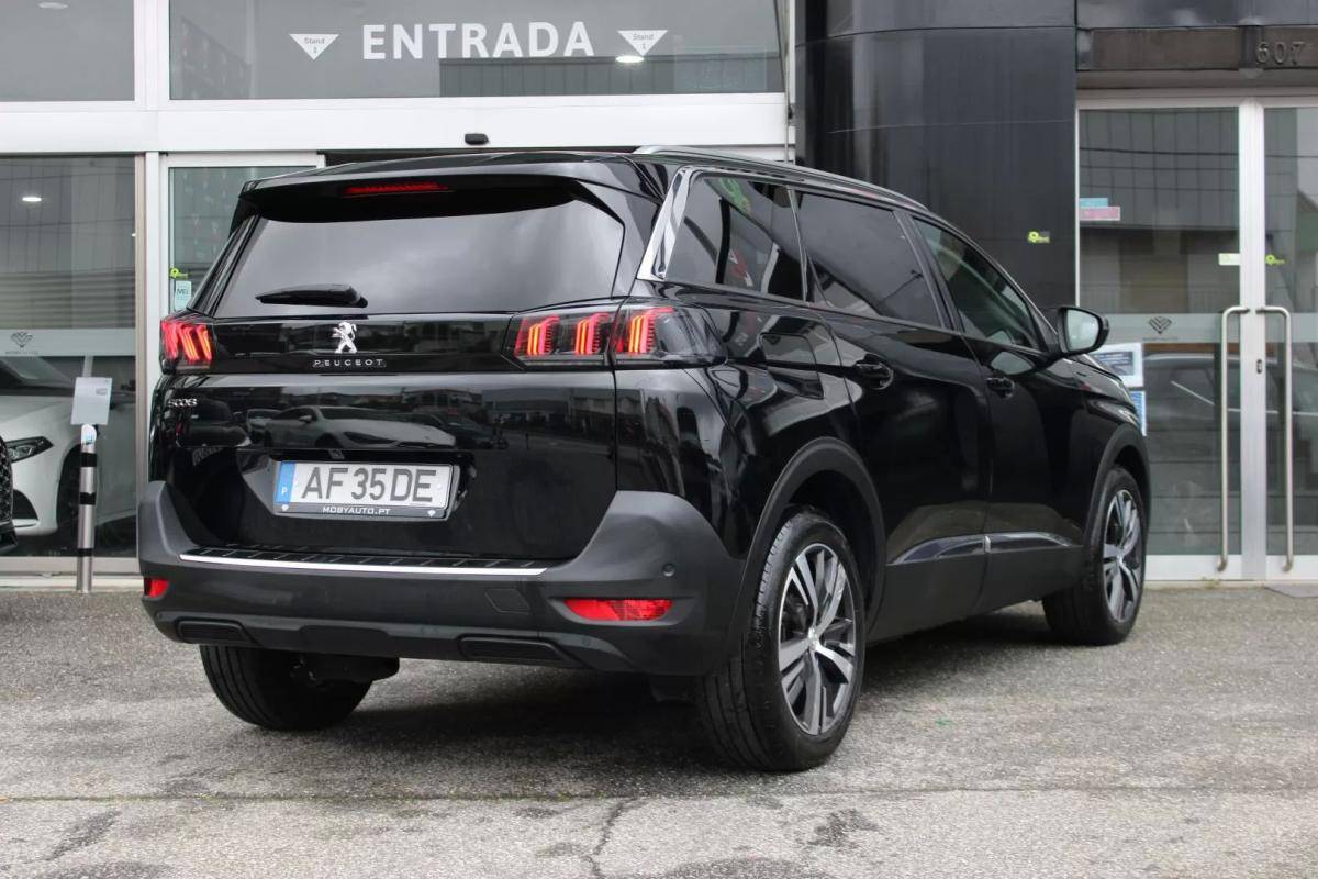 peugeot-5008-2021-diesel-1499cc
