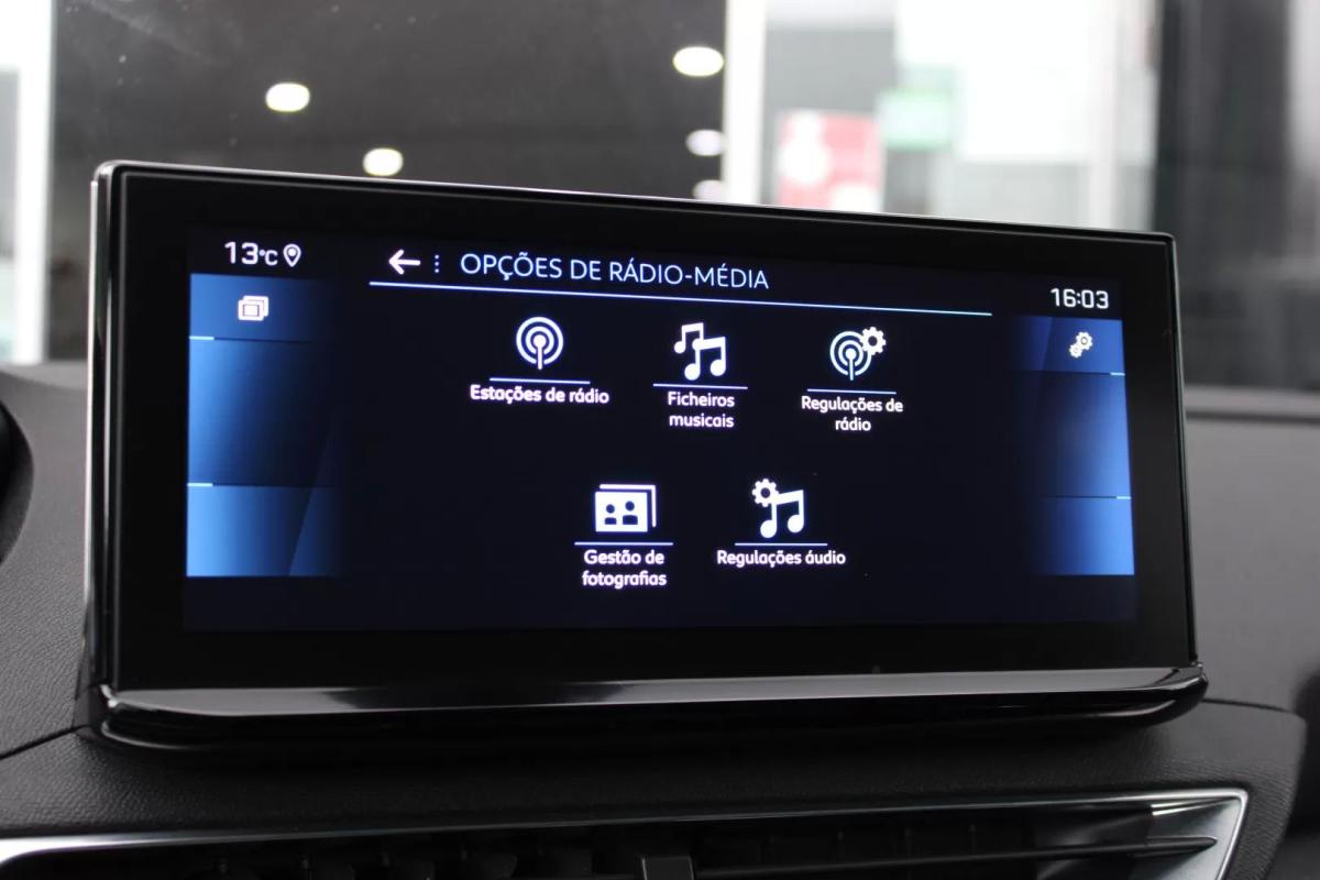 peugeot-5008-2021-diesel-1499cc