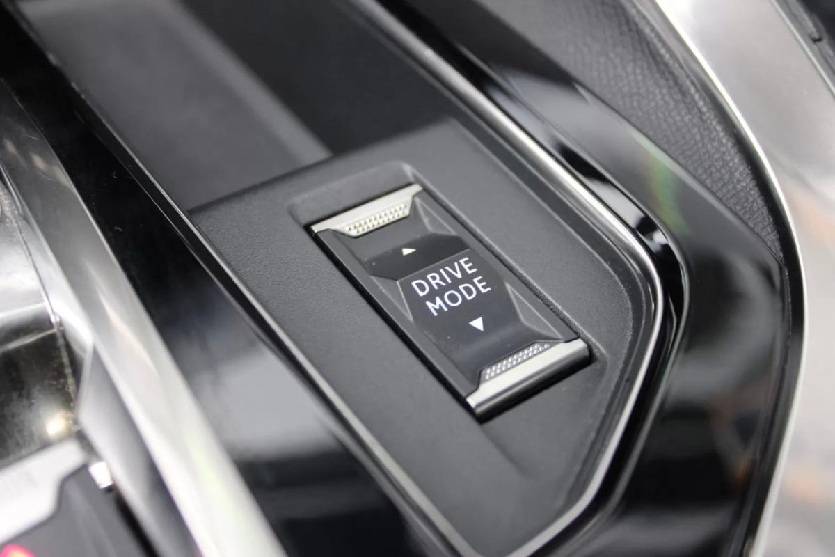peugeot-5008-2021-diesel-1499cc