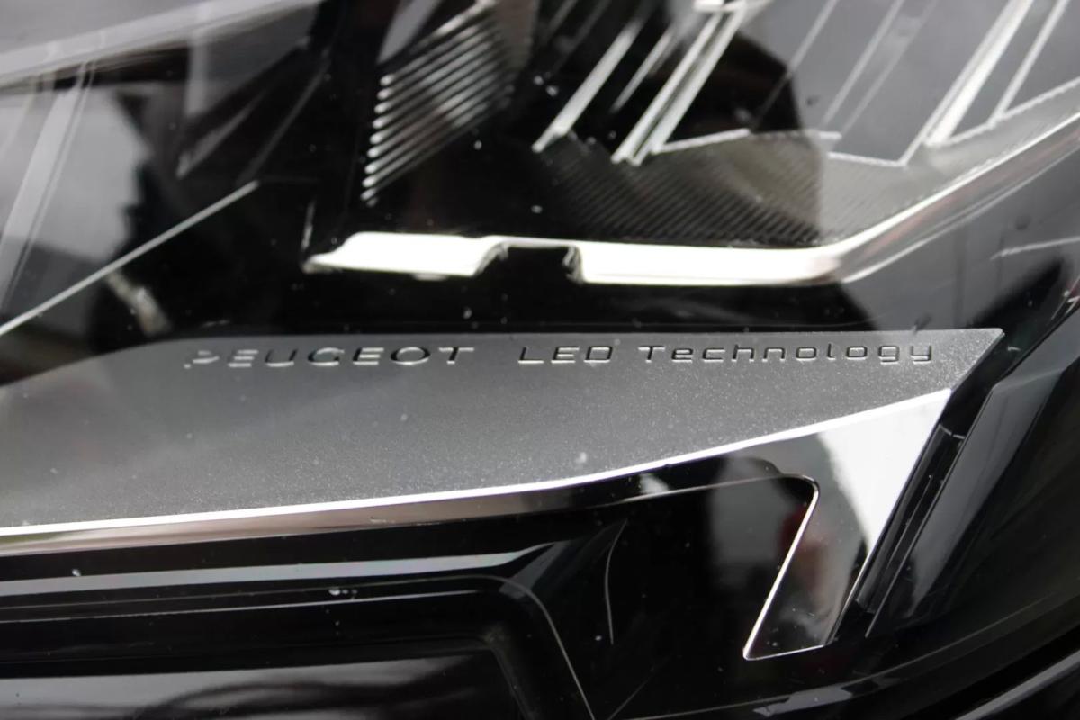 peugeot-5008-2021-diesel-1499cc