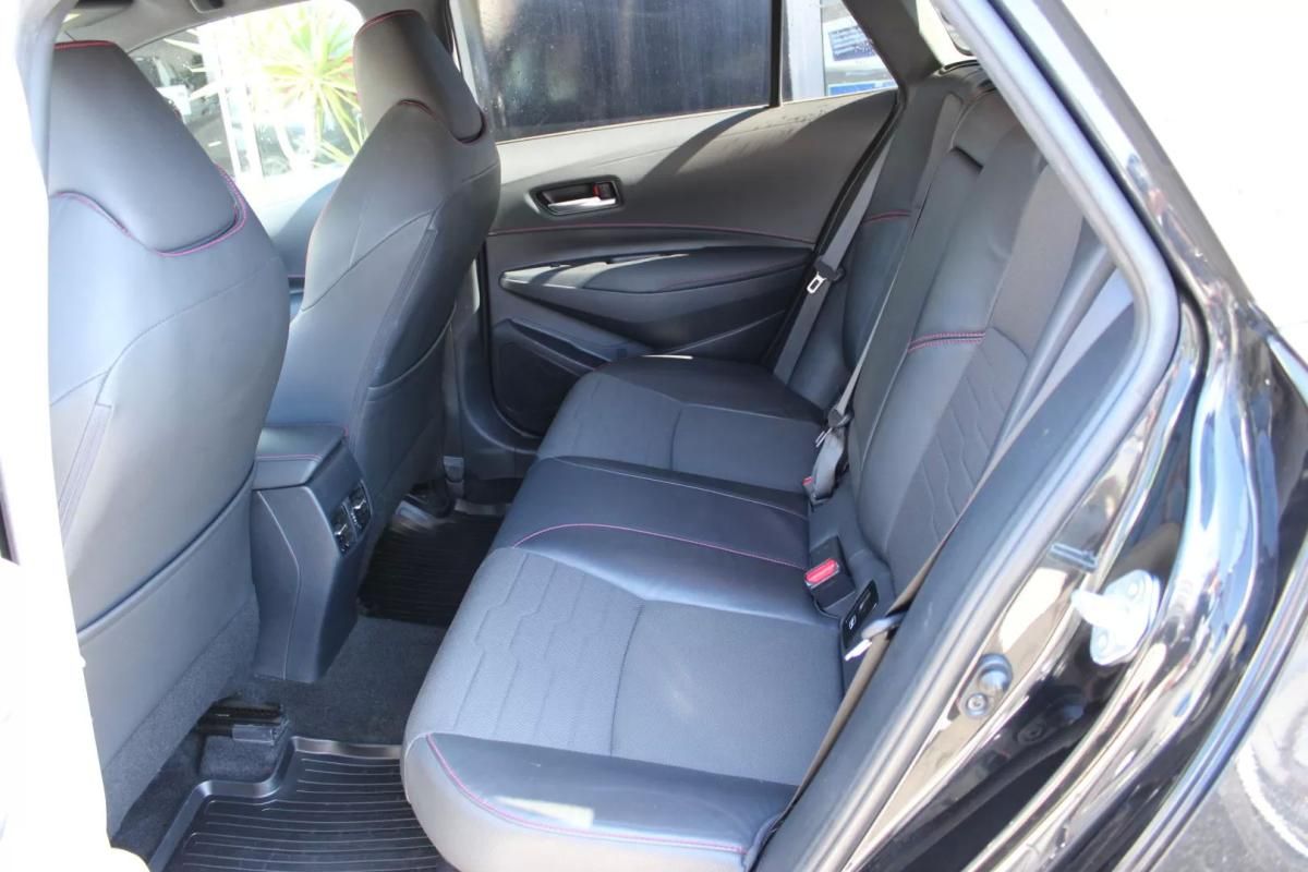 toyota-corolla-2020-hibrido-a-gasolina-1798cc