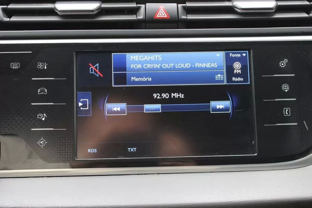 citroen-c4-picasso-2015-diesel-1560cc