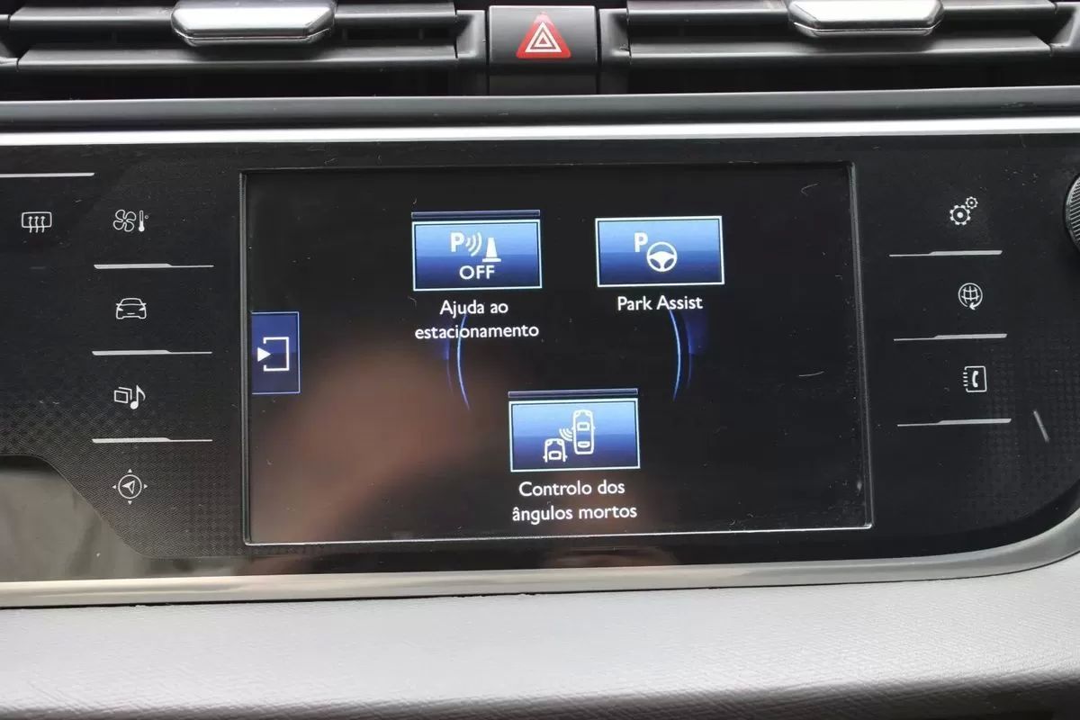 citroen-c4-picasso-2015-diesel-1560cc