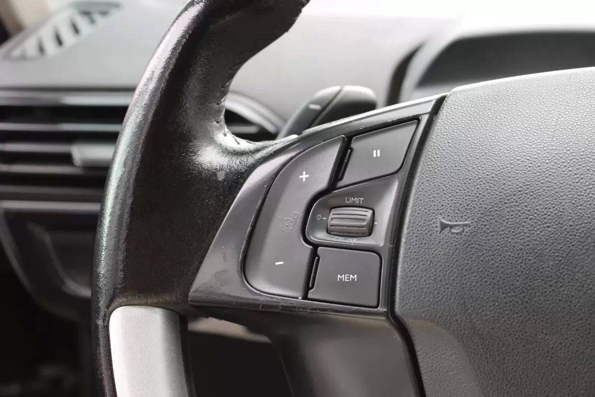 citroen-c4-picasso-2015-diesel-1560cc