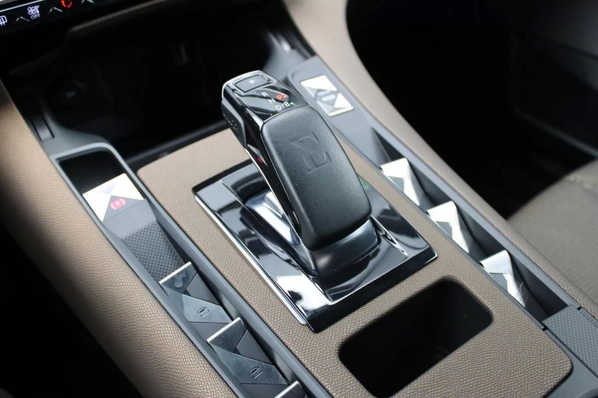 ds-ds-7-crossback-2020-hibrido-1598cc