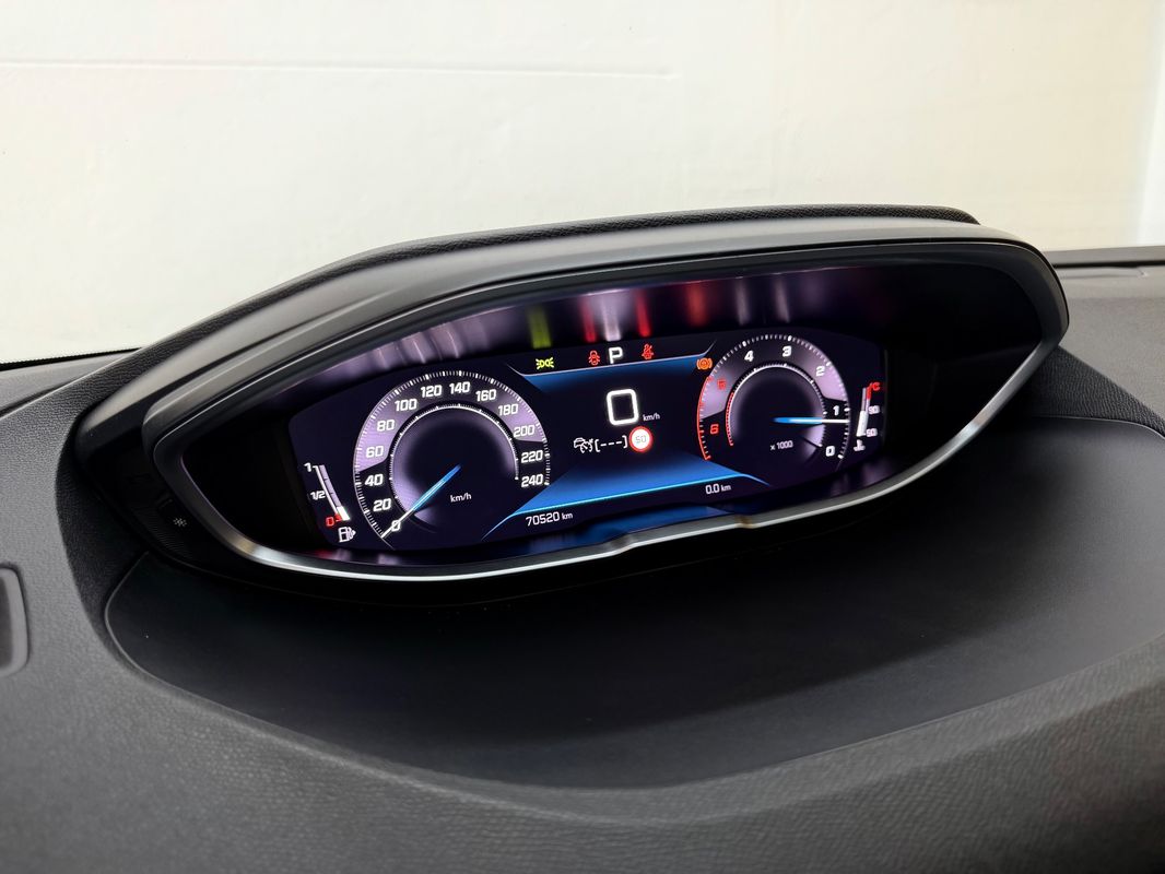peugeot-5008-2023-diesel-1499cc