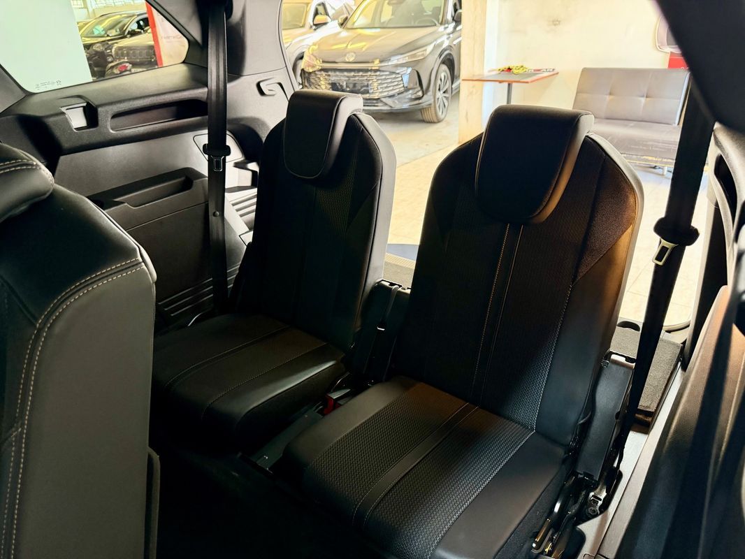 peugeot-5008-2023-diesel-1499cc