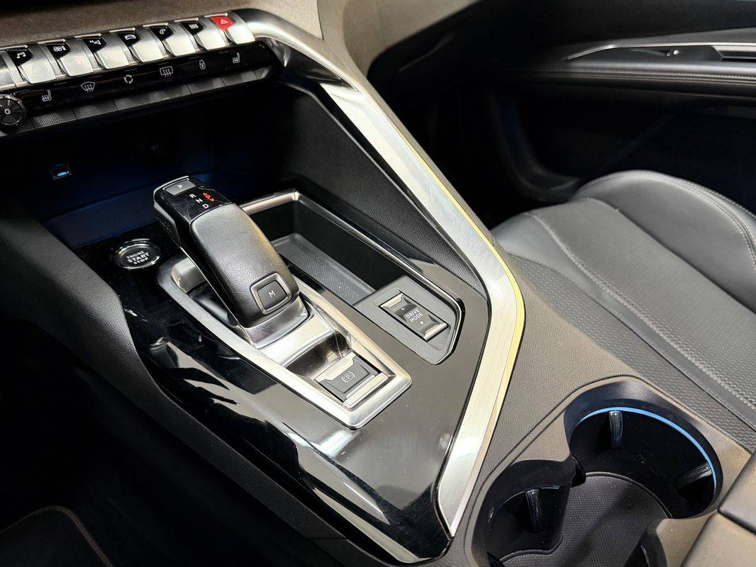 peugeot-5008-2023-diesel-1499cc