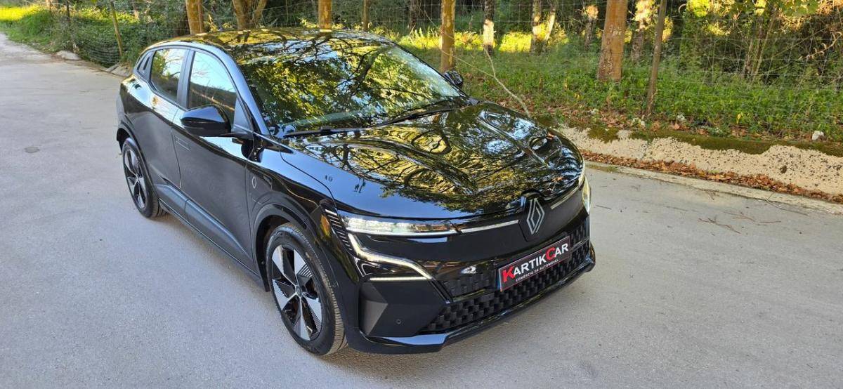 renault-megane-e-tech-2023-eletrico-0cc