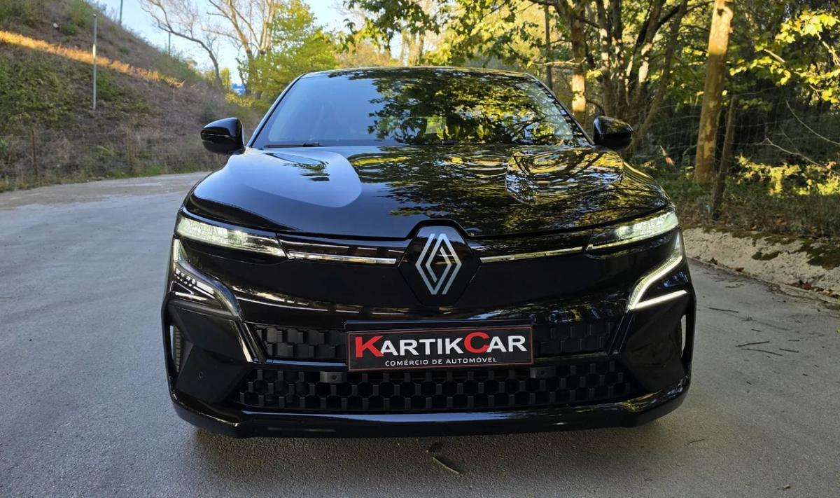 renault-megane-e-tech-2023-eletrico-0cc