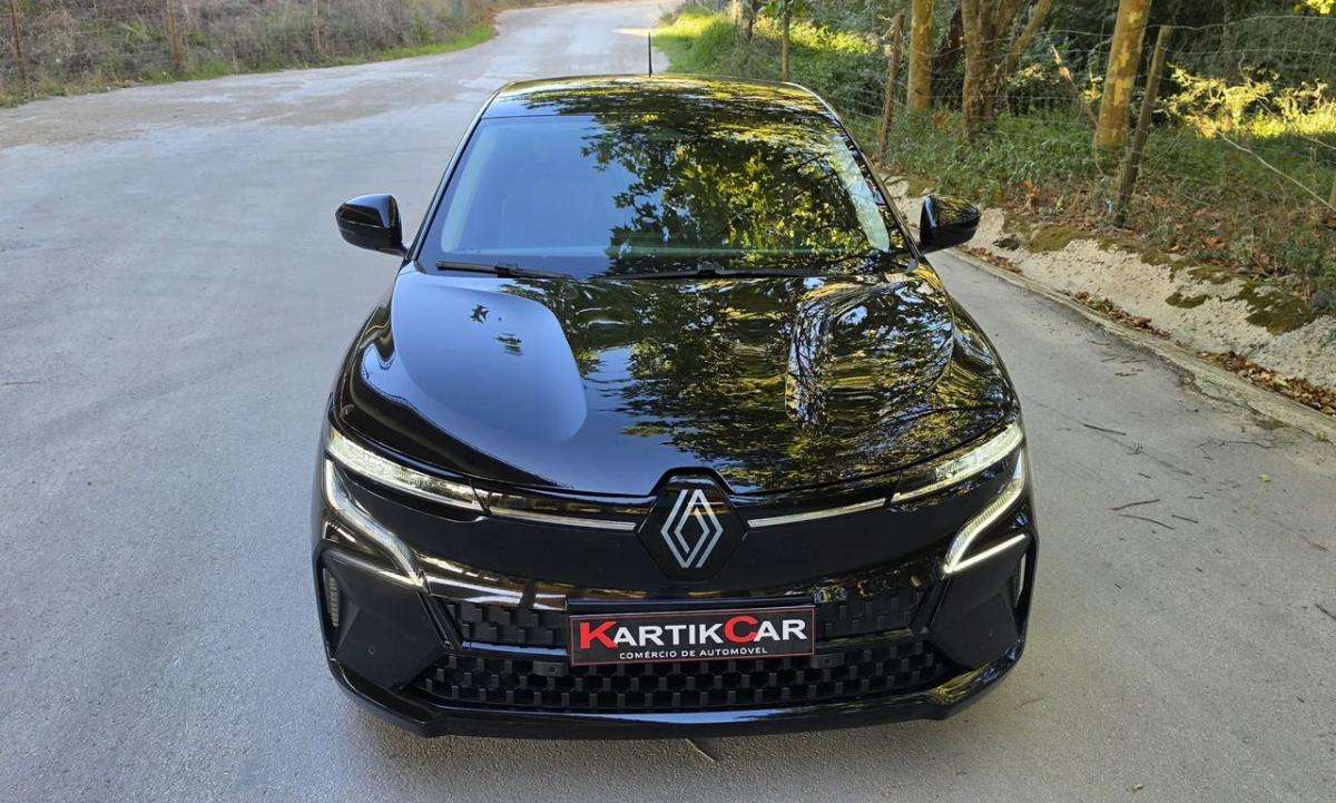 renault-megane-e-tech-2023-eletrico-0cc