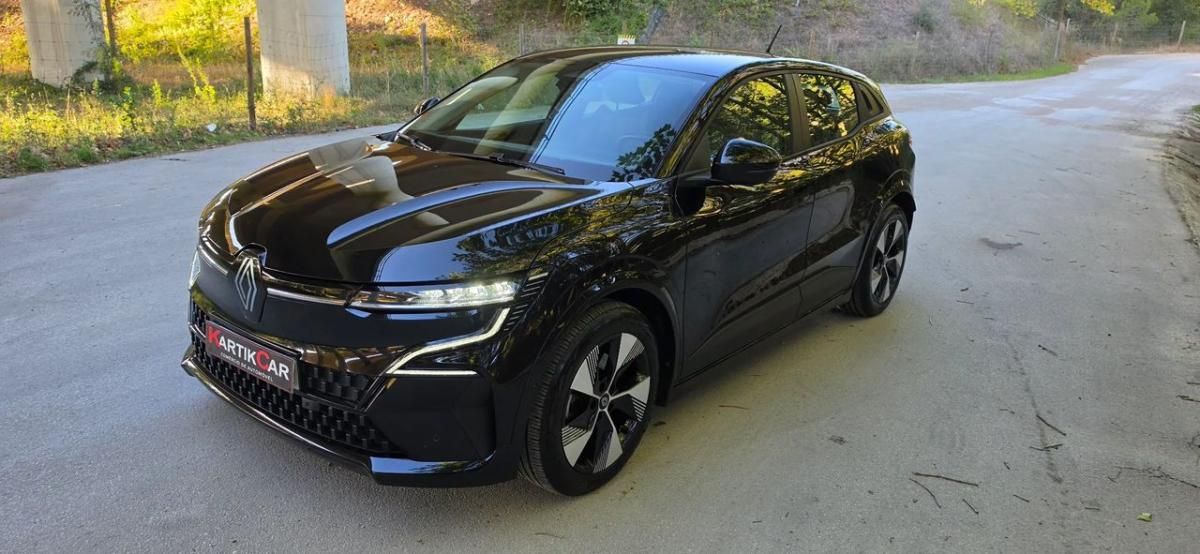 renault-megane-e-tech-2023-eletrico-0cc