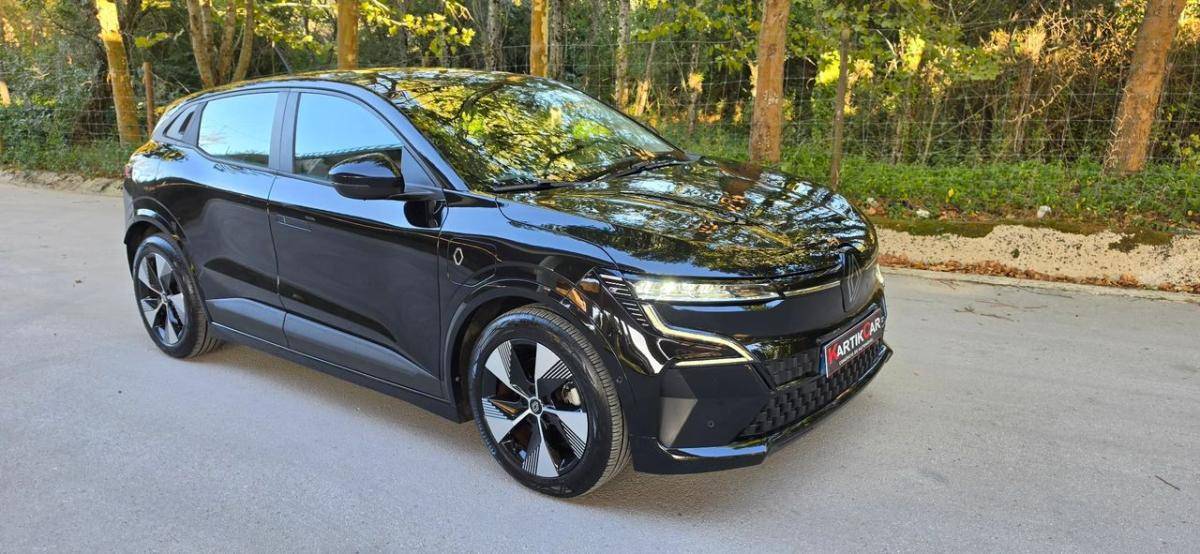 renault-megane-e-tech-2023-eletrico-0cc