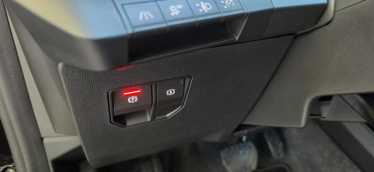 renault-megane-e-tech-2023-eletrico-0cc