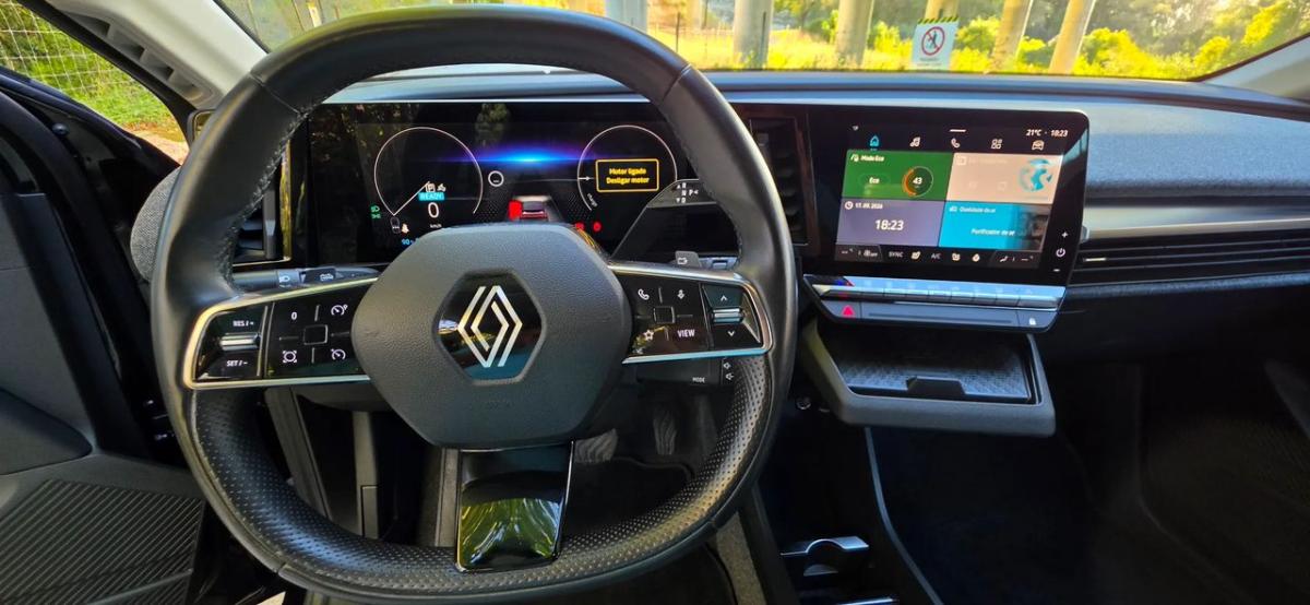 renault-megane-e-tech-2023-eletrico-0cc