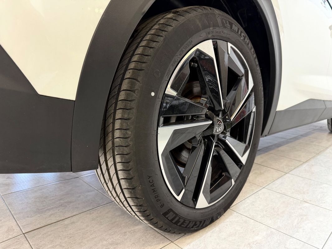 peugeot-408-2023-hibrido-a-gasolina-1598cc