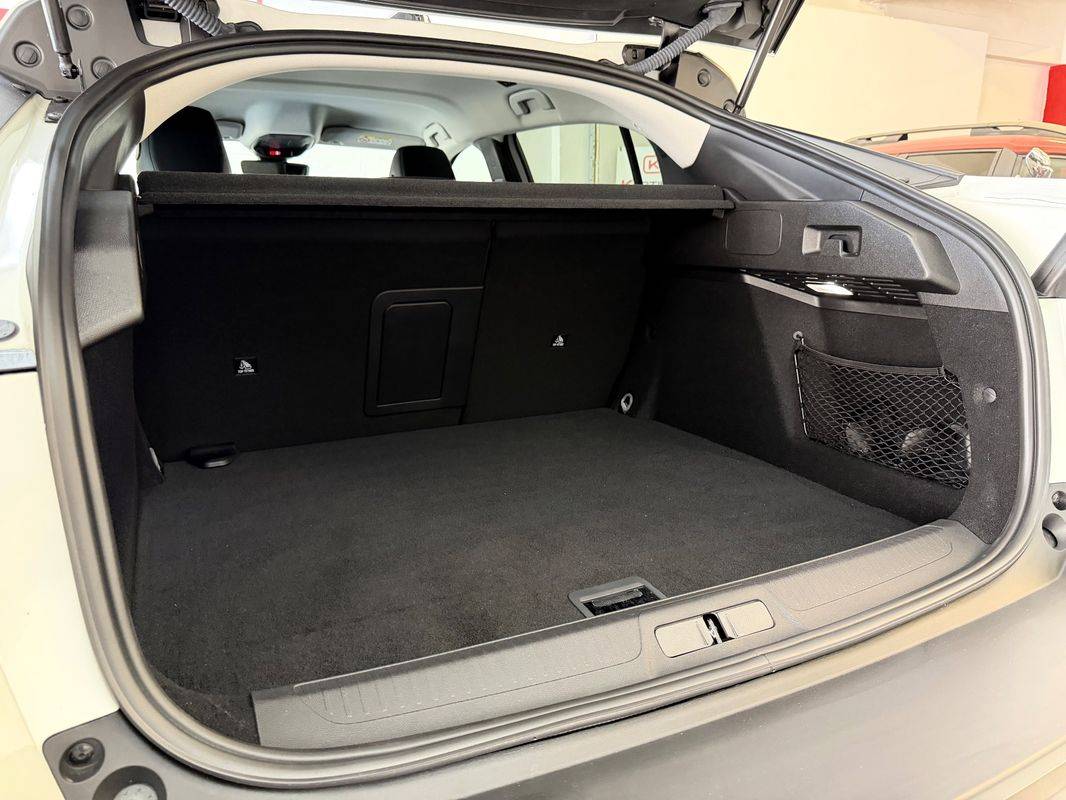 peugeot-408-2023-hibrido-a-gasolina-1598cc