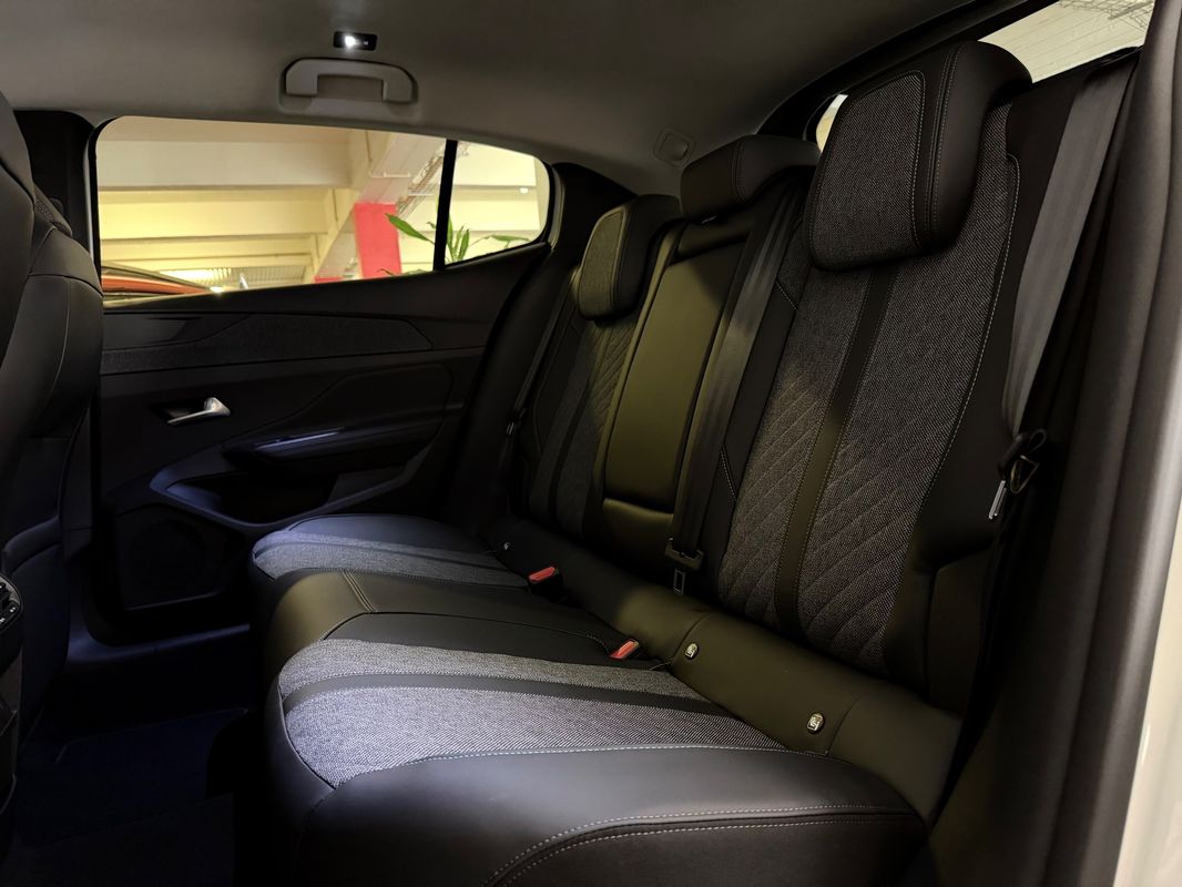 peugeot-408-2023-hibrido-a-gasolina-1598cc